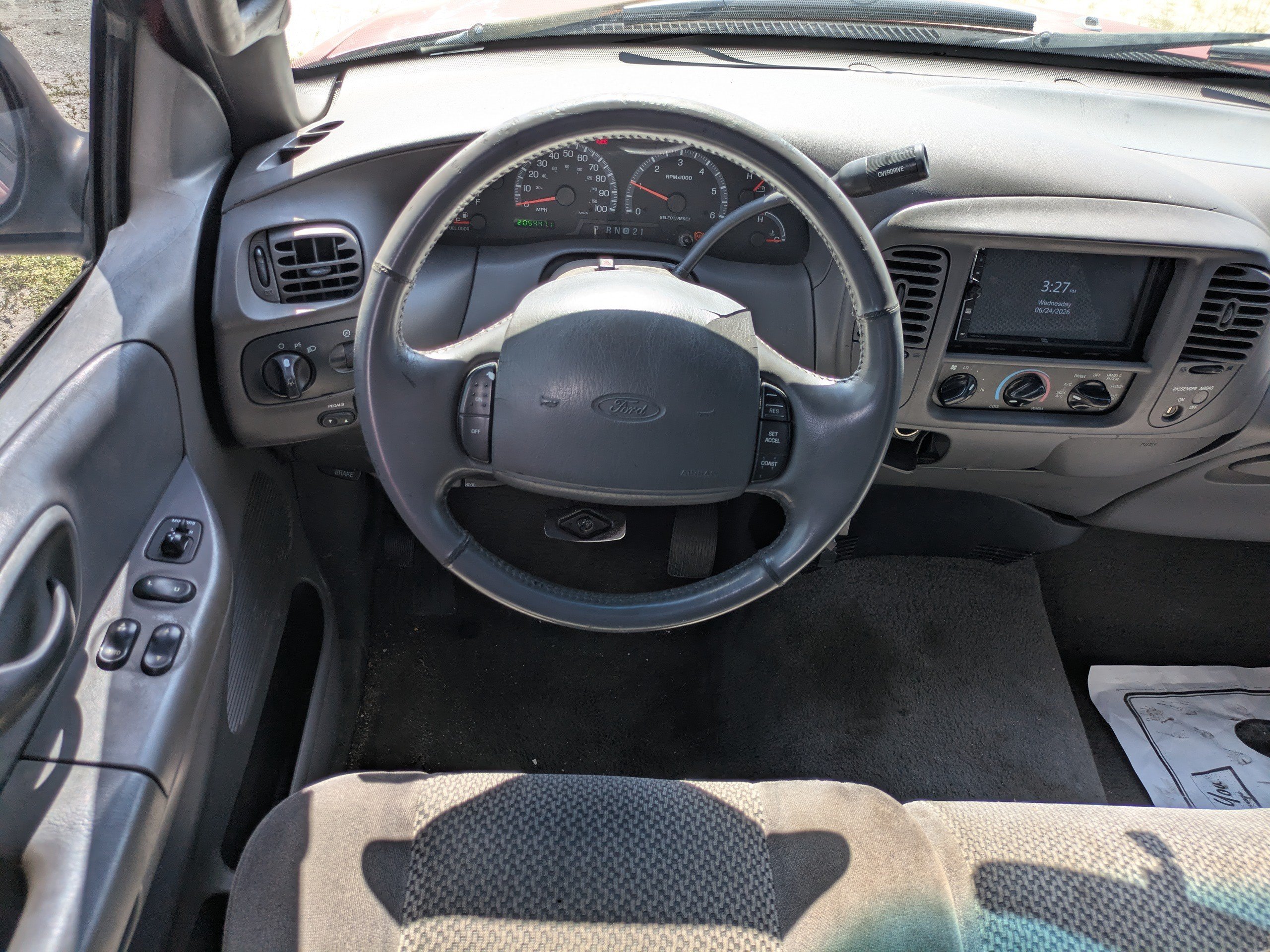Used 2002  Ford  image 15
