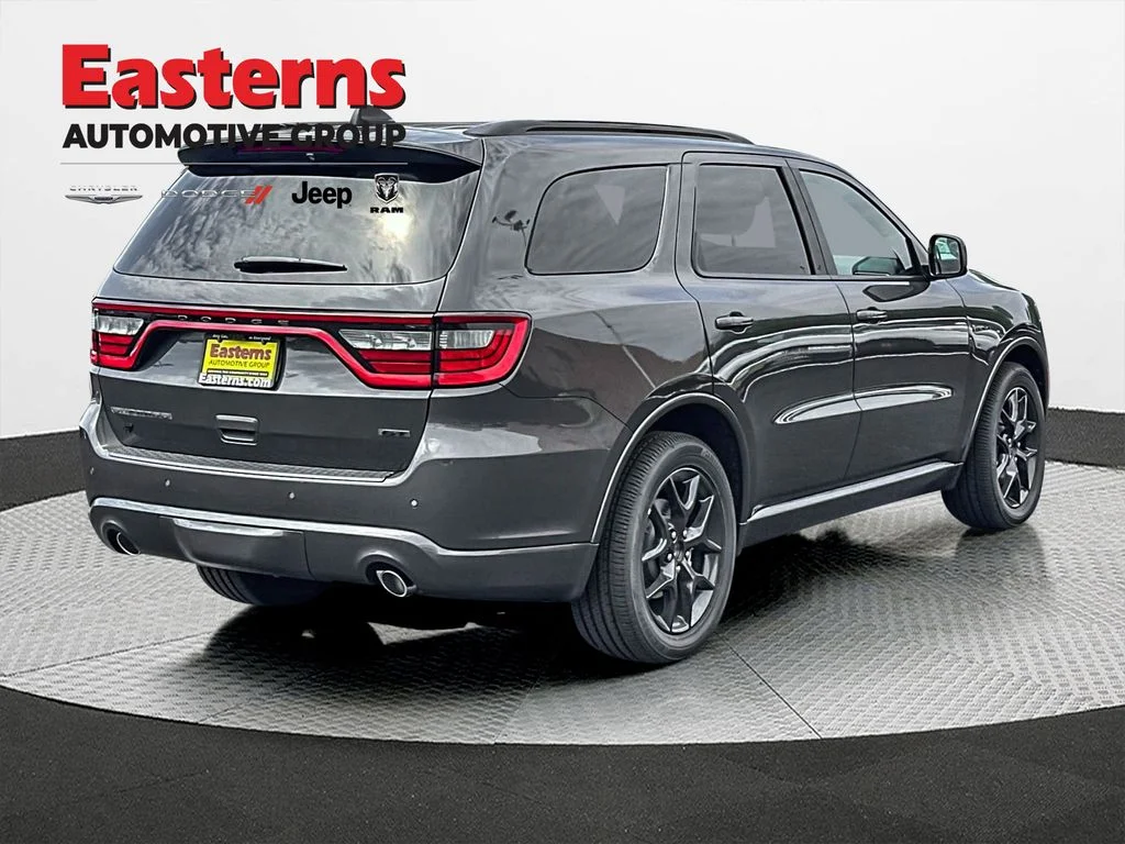 New 2026 Vapor Gray Exterior Paint Dodge GT Plus HEMI V8 image 6