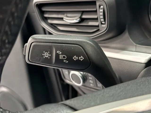 Used 2022 Gray Ford XLT image 18