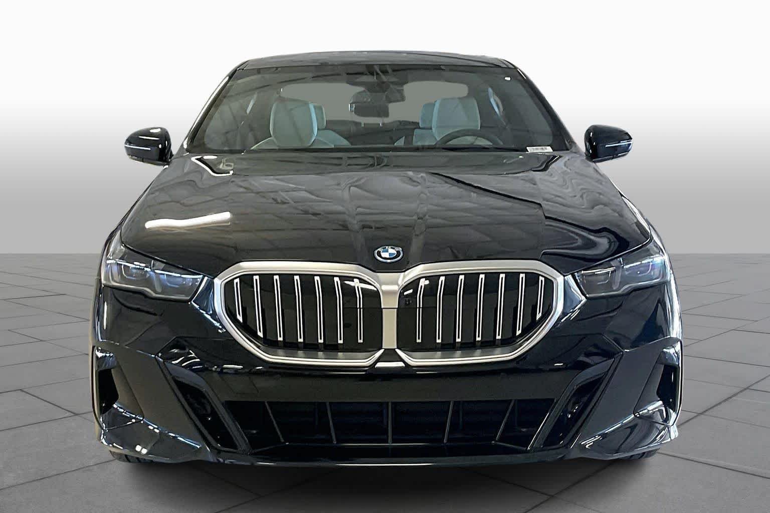 New 2026 BMW 550e 550e xDrive 4dr Car in Houston #TCX32940 | Group