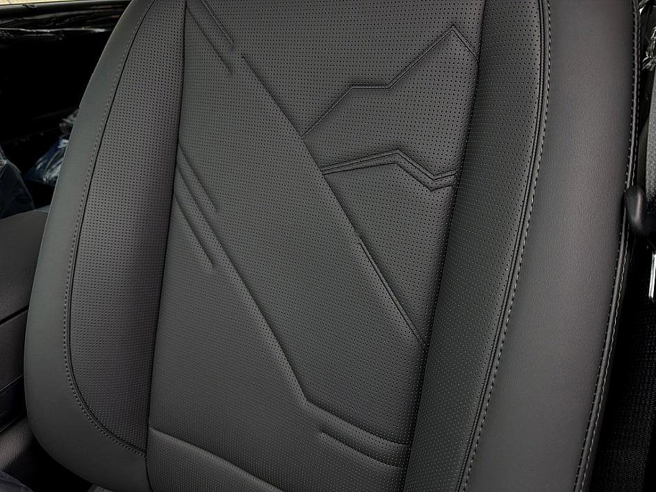 New 2026 Abyss Black Pearl Hyundai XRT Pro image 9