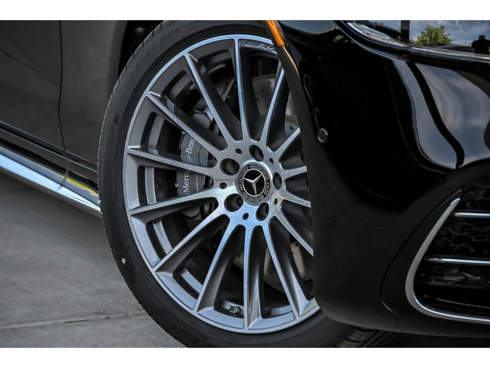 New 2026 Black Mercedes-Benz S 580 image 28