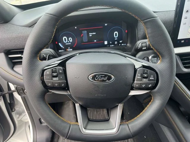 New 2026 Star White Metallic Tri-Coat Ford Tremor image 15