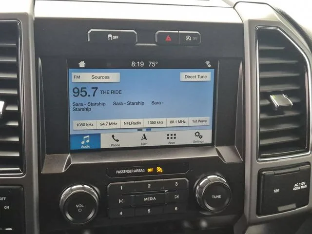 Used 2019 Silver Ford XLT image 22