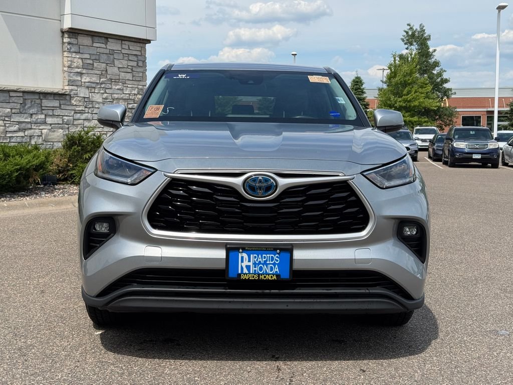 Used 2021 Toyota Highlander LE with VIN 5TDBBRCH7MS054794 for sale in Coon Rapids, Minnesota