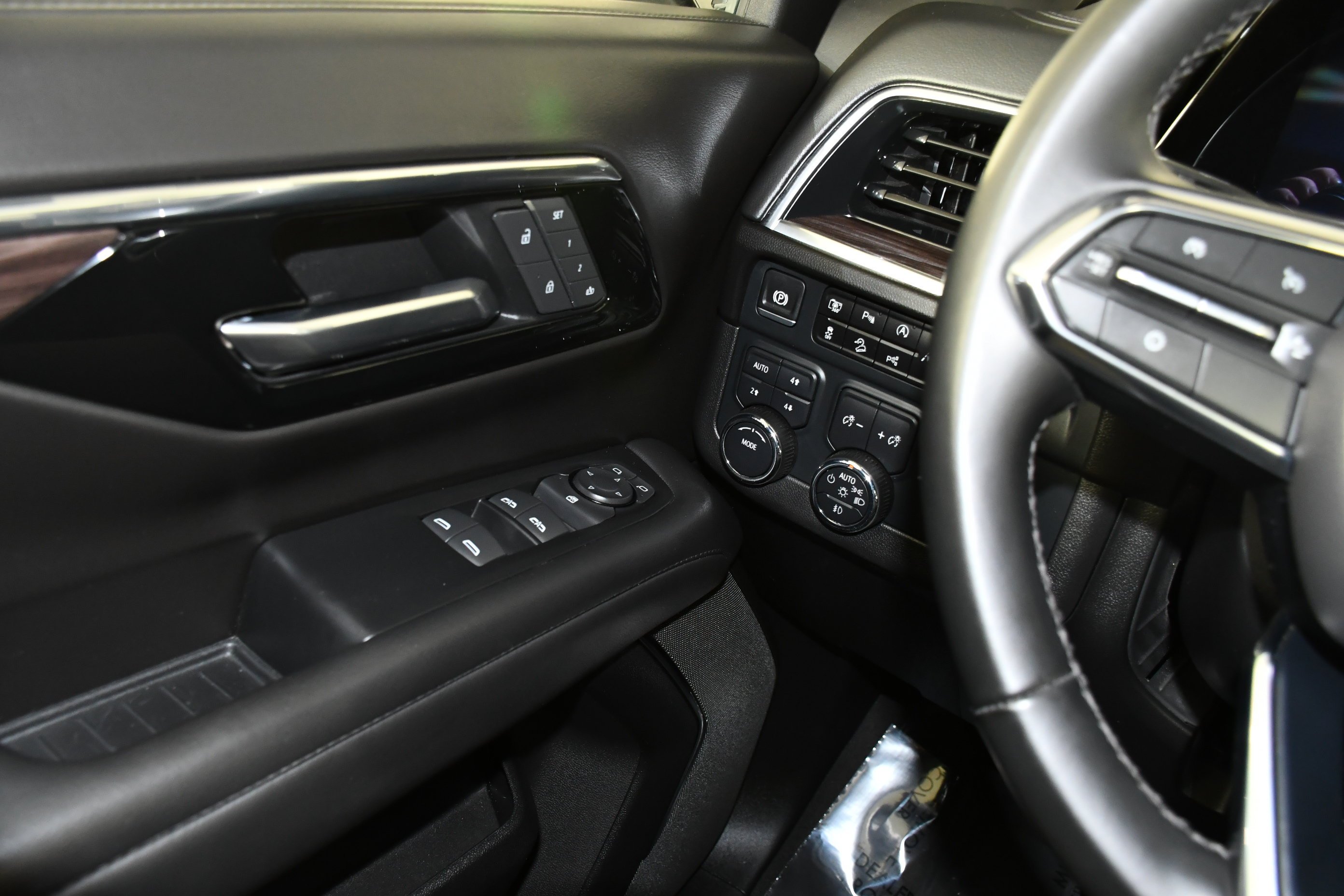 Used 2025 Sterling Gray Metallic Chevrolet Z71 image 34
