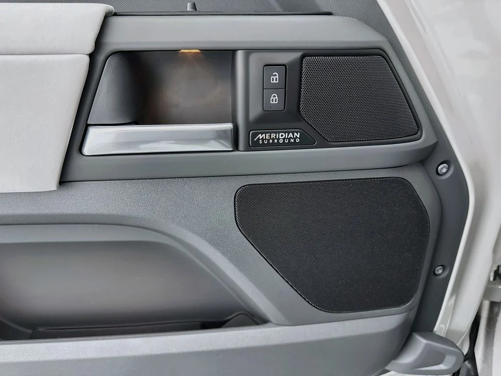 New 2026 Borasco Grey Land Rover X-Dynamic SE image 19
