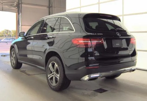 Used 2019  Mercedes GLC 300 image 4