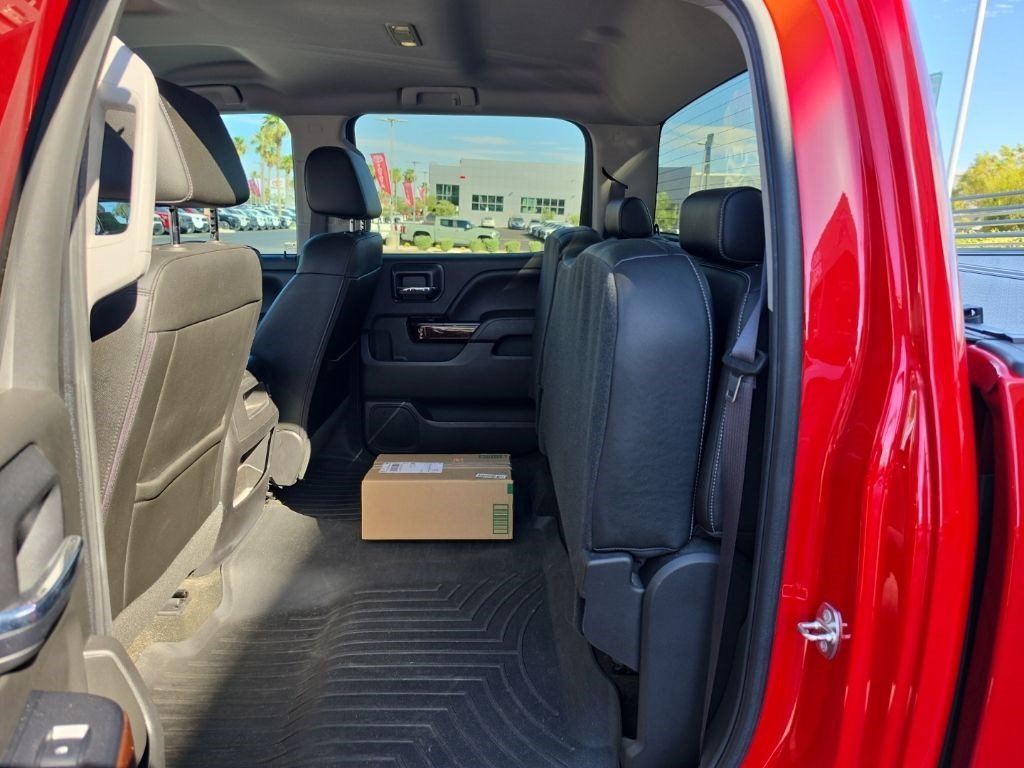 Used 2017 CARDINAL RED GMC SLT image 10