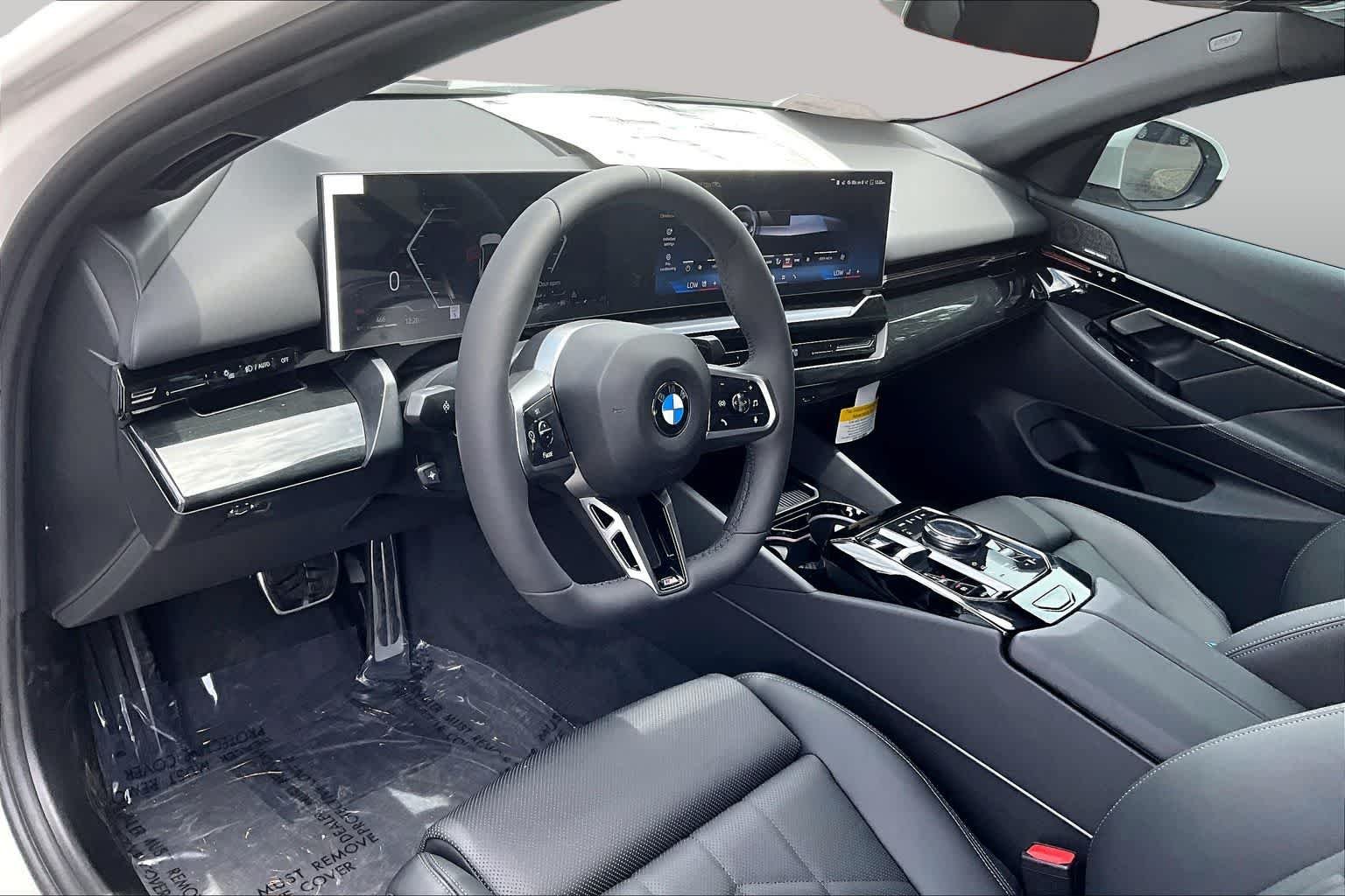 New 2026 Alpine White BMW 530i xDrive image 8
