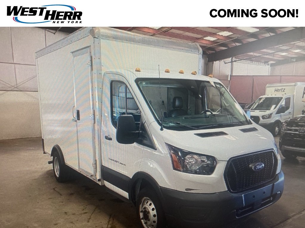 2022 Ford Transit Cutaway Base