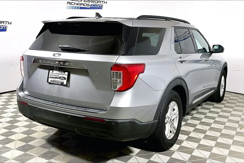 Used 2021 Silver Metallic Ford XLT image 9