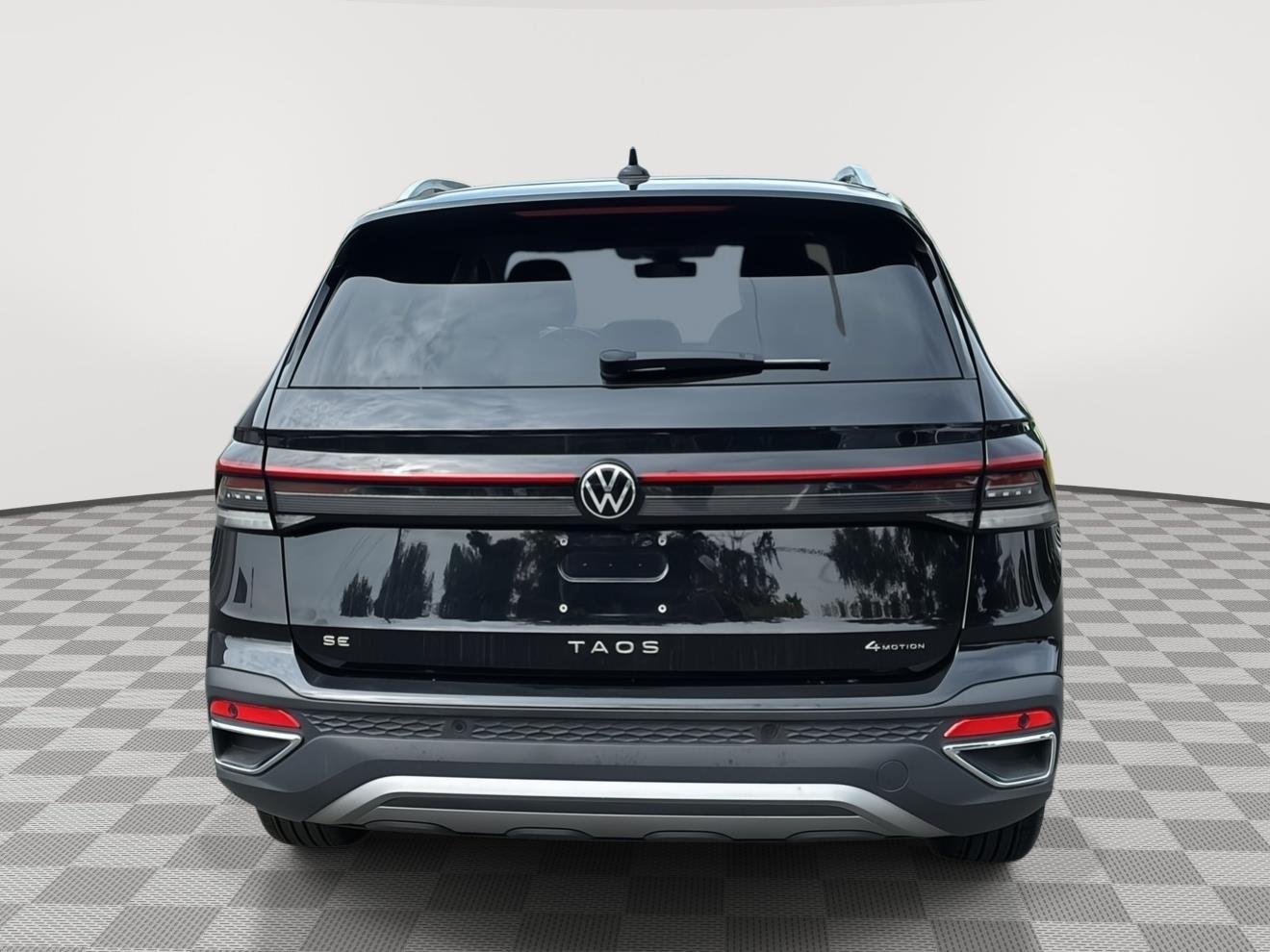Used 2025 Deep Black Pearl Volkswagen SE image 6