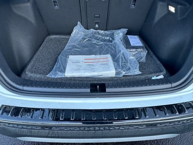 New 2026 Pure White Volkswagen 1.5T SEL image 20