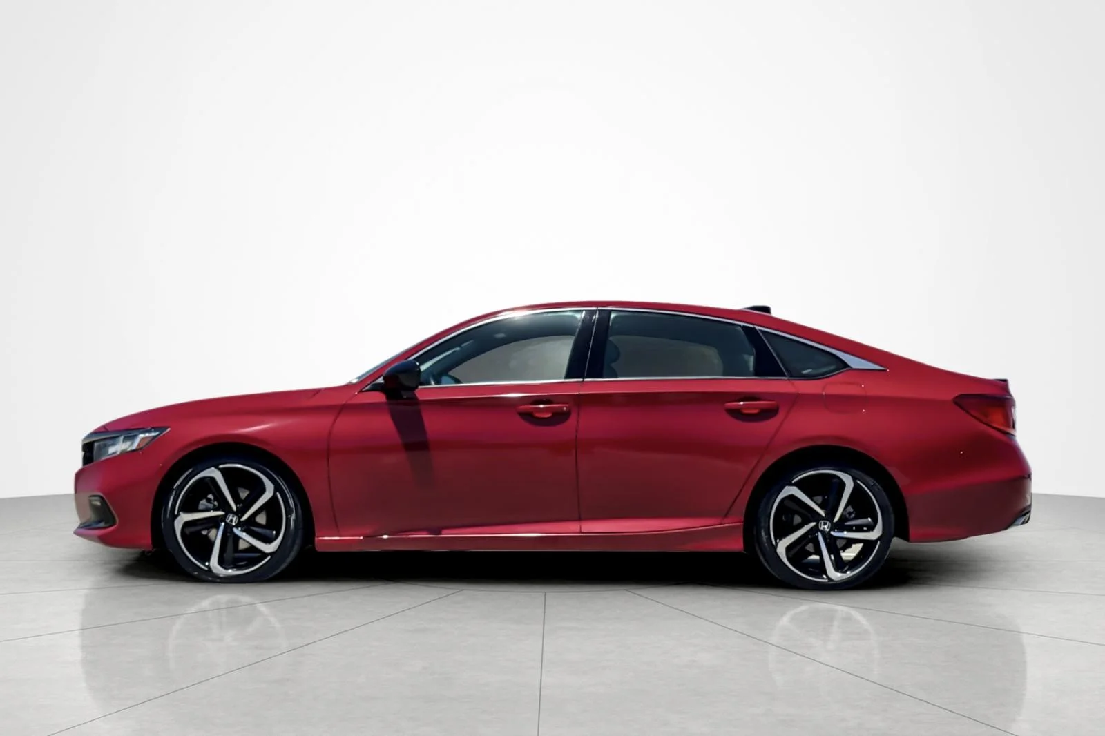 Used 2022 RED Honda Sport image 2