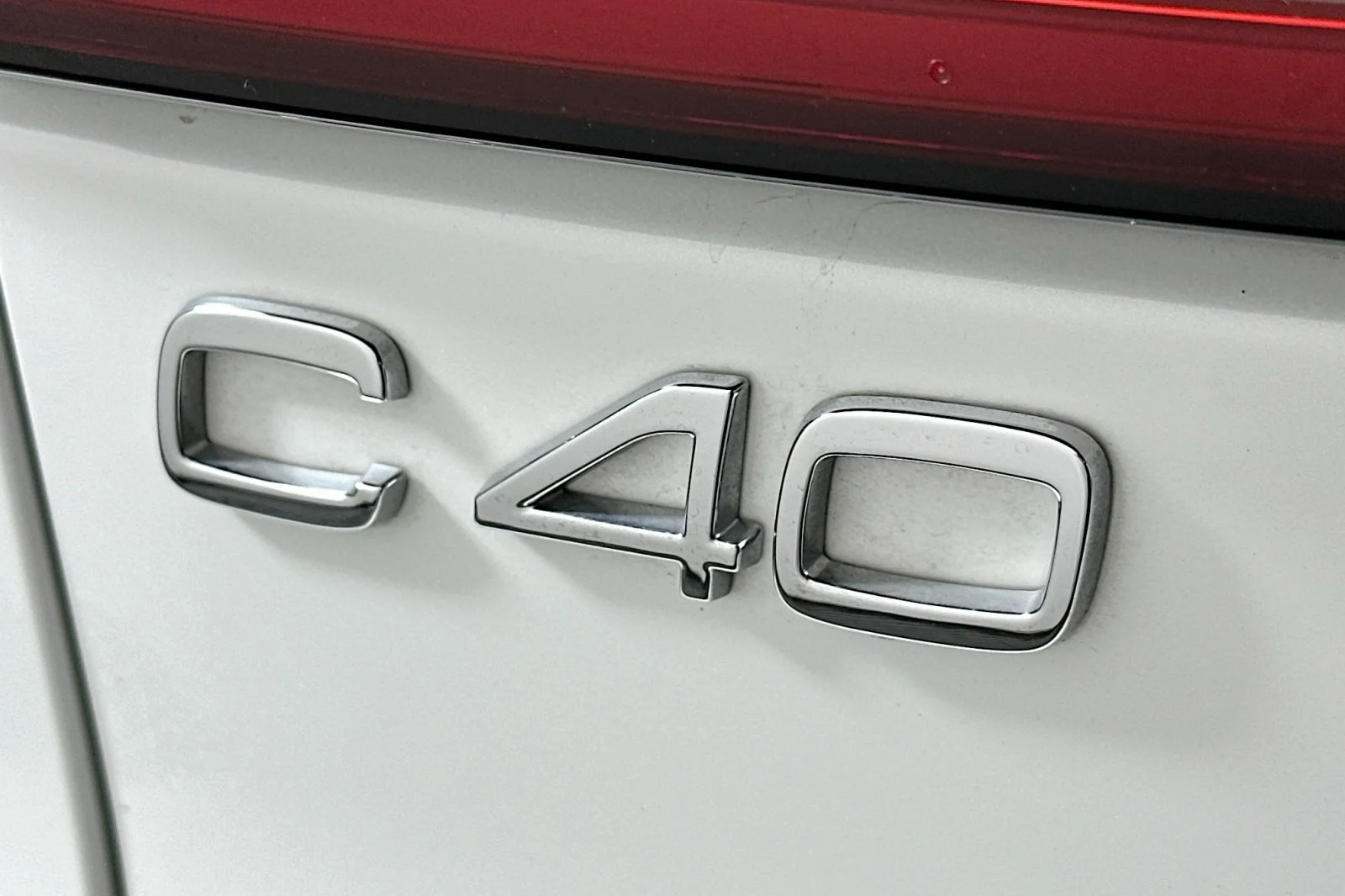 Used 2023 Crystal White Metallic Volvo Ultimate image 10