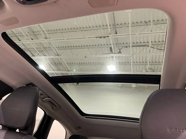 Used 2020 Silver Volvo T5 Inscription image 19