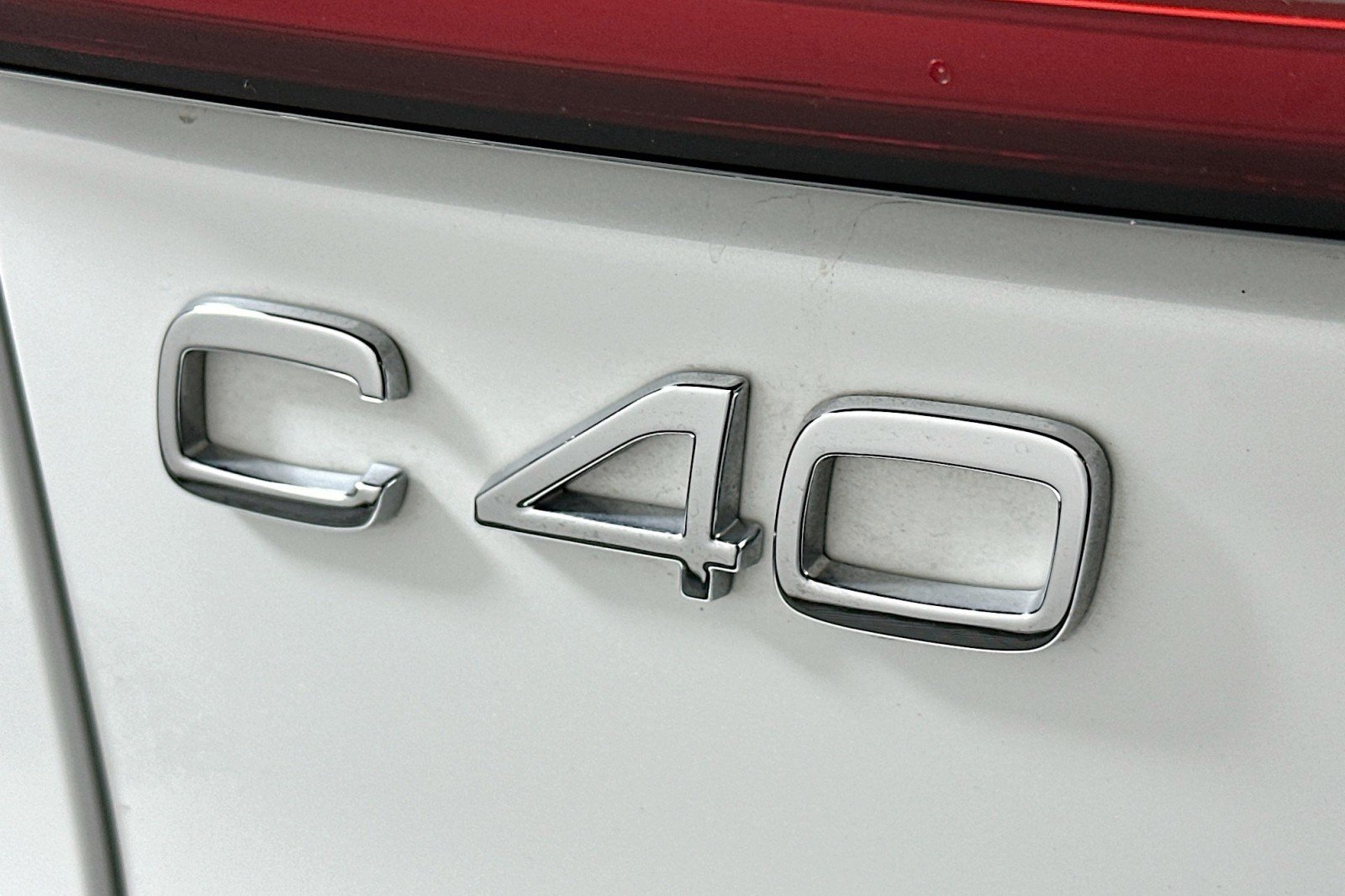 Used 2023 Crystal White Metallic Volvo Ultimate image 10