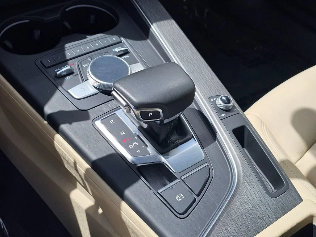 Used 2018  Audi Premium Plus image 35