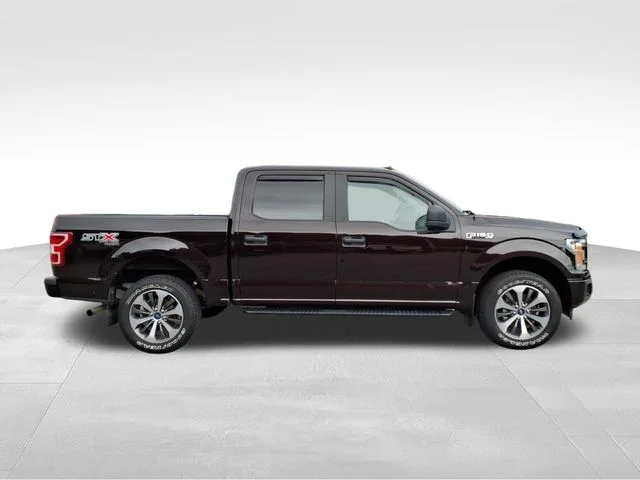 Used 2020 Red Ford XL image 17
