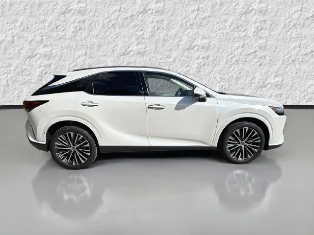 Certified Used 2026 White Pearl Lexus RX 350 Premium+ image 2