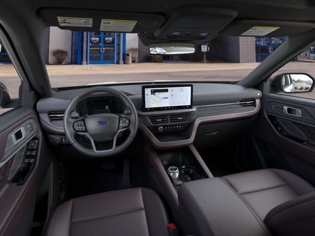New 2026 Star White Metallic Tri-Coat Ford Platinum™ image 9