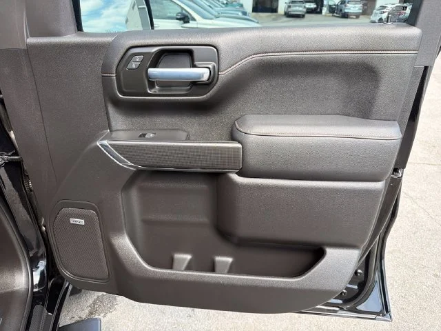 Used 2021 Black GMC AT4 image 22