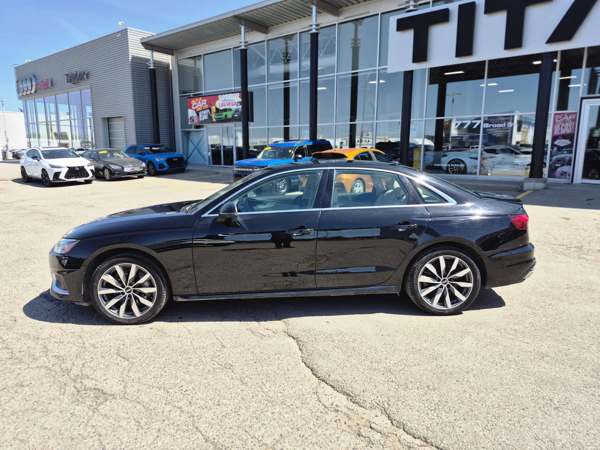 Certified Used 2023 Brilliant Black Audi 45 Komfort*Htd Leather | Sunroof | Htd Wheel | Blind Spot Detection | Lane Keep Assist | Park Assist image 11