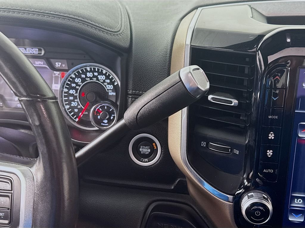 Used 2019 Diamond Black Crystal Pearlcoat Ram Laramie image 21