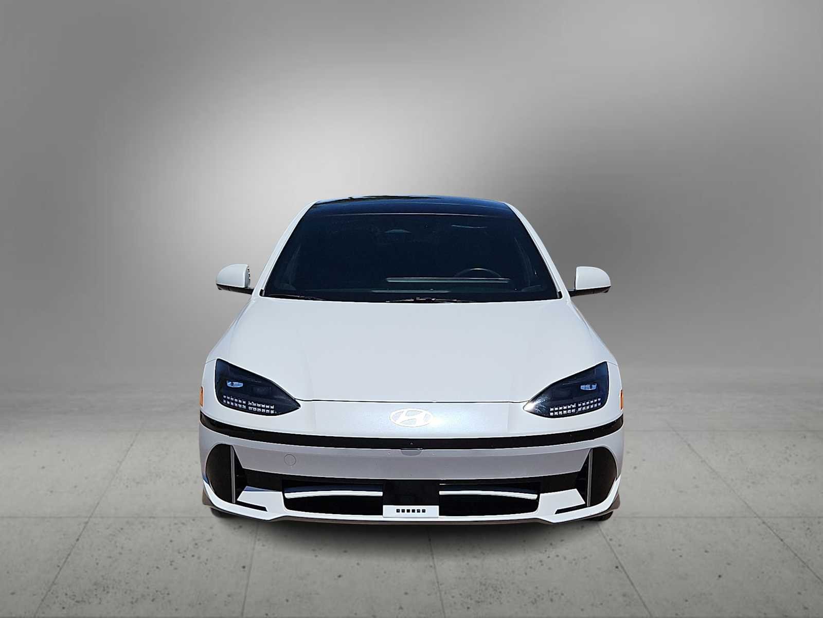 Certified Used 2024 Serenity White Hyundai Limited image 3
