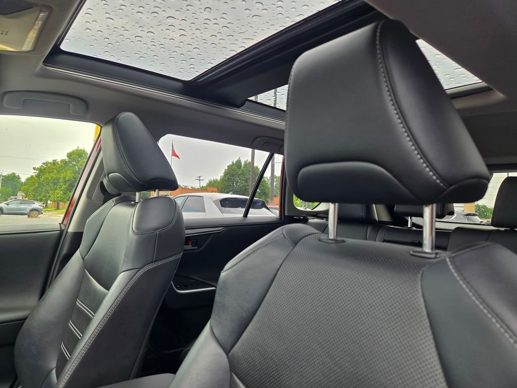 2020 Toyota RAV4 Limited - Photo 34