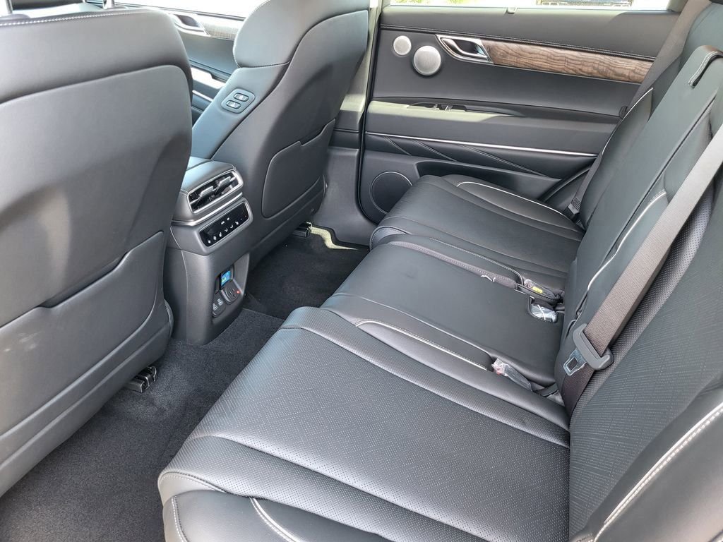 New 2026 Blue Genesis 2.5T Prestige image 15
