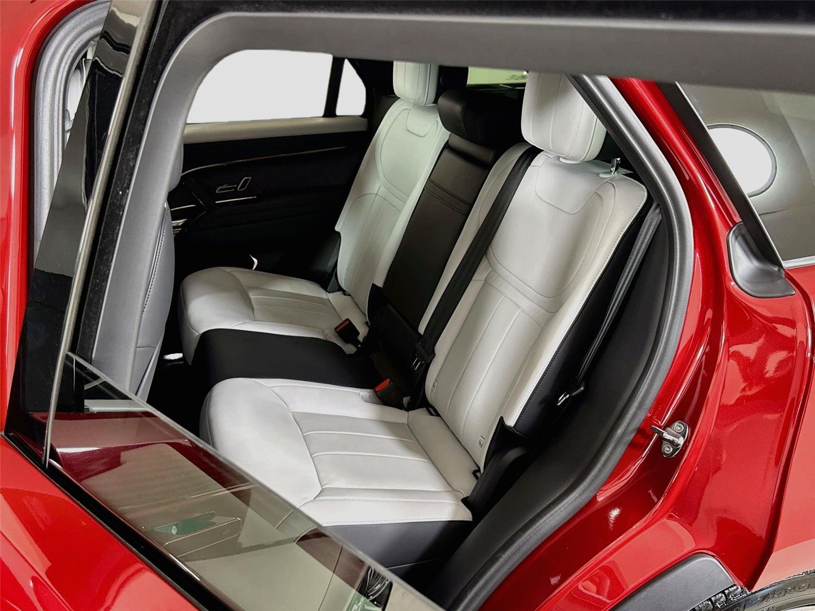 Used 2024 Firenze Red Metallic Land Rover Dynamic SE | 360 Camera | Black Top Two Tone image 23