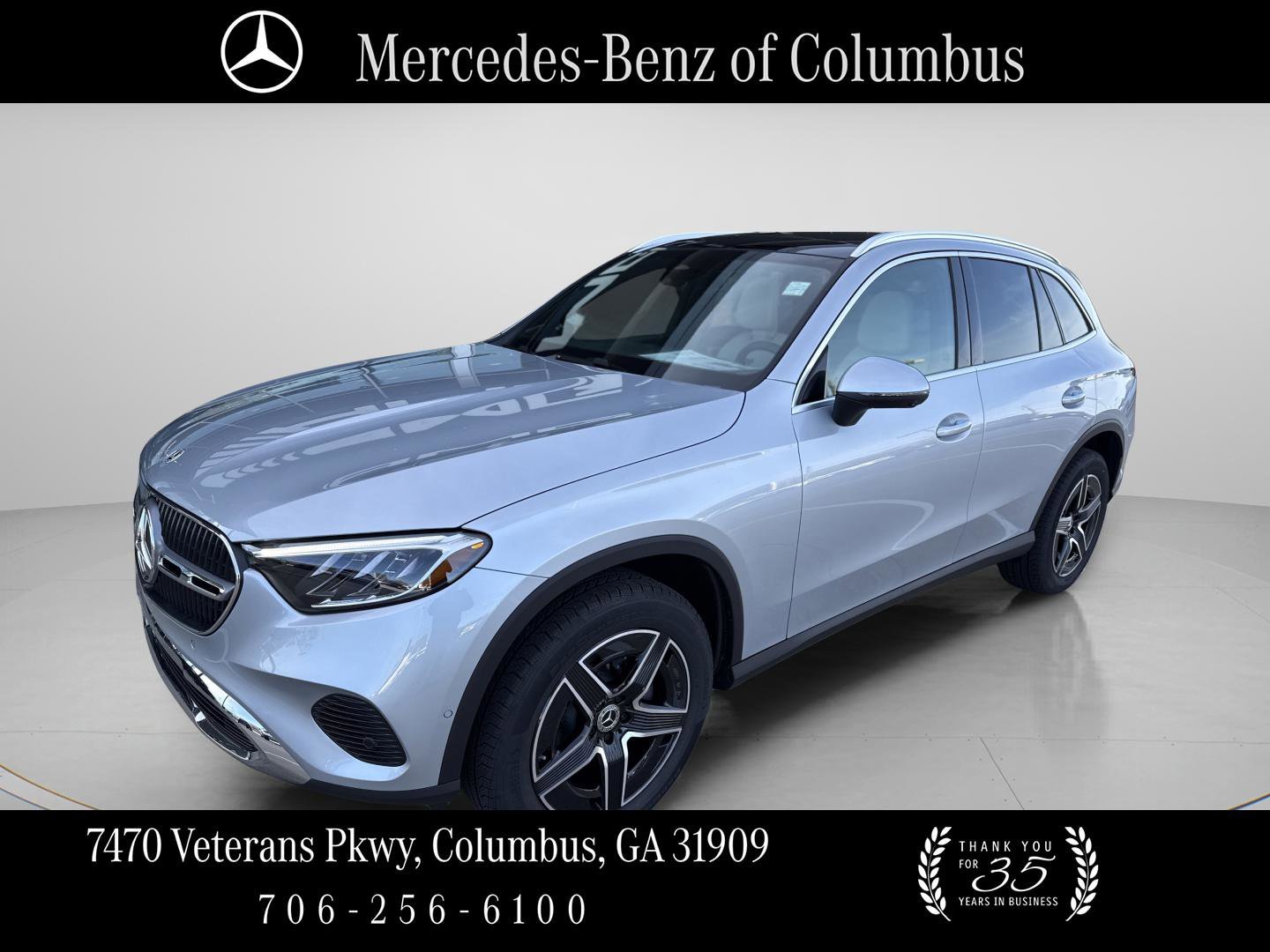 2026 Mercedes-Benz GLC GLC 300's photo