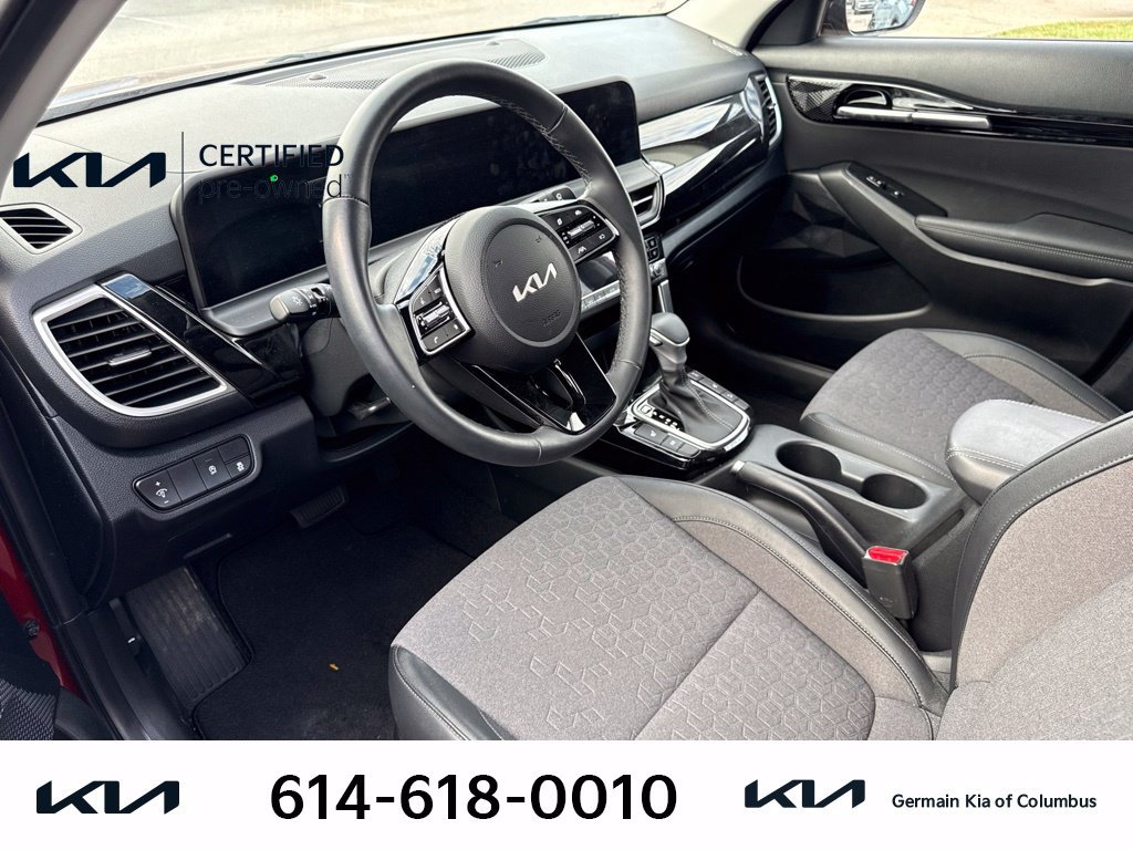 Used 2026 Orange Kia S image 8