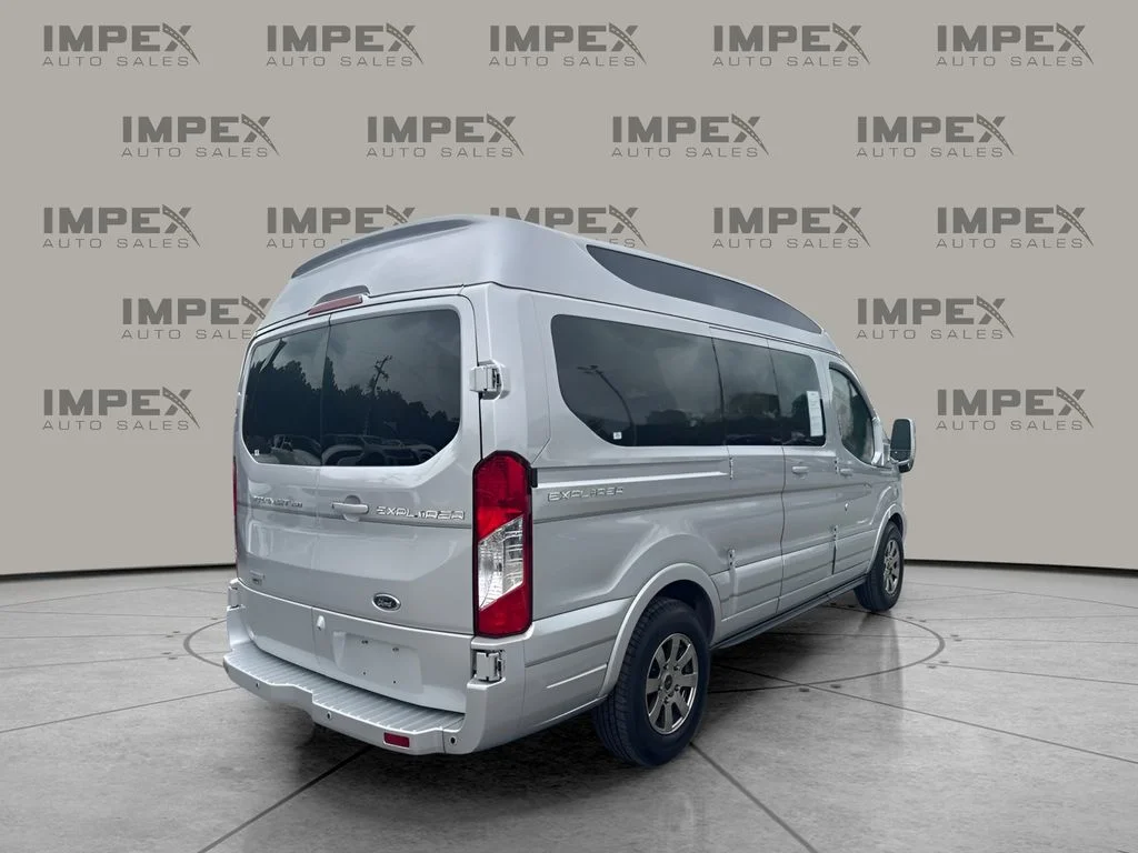 Used 2019 Silver Ford Base image 3