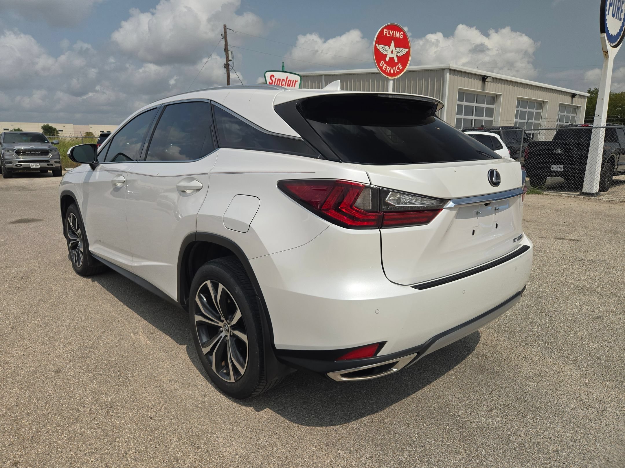 Used 2022 White Lexus RX 350 image 5