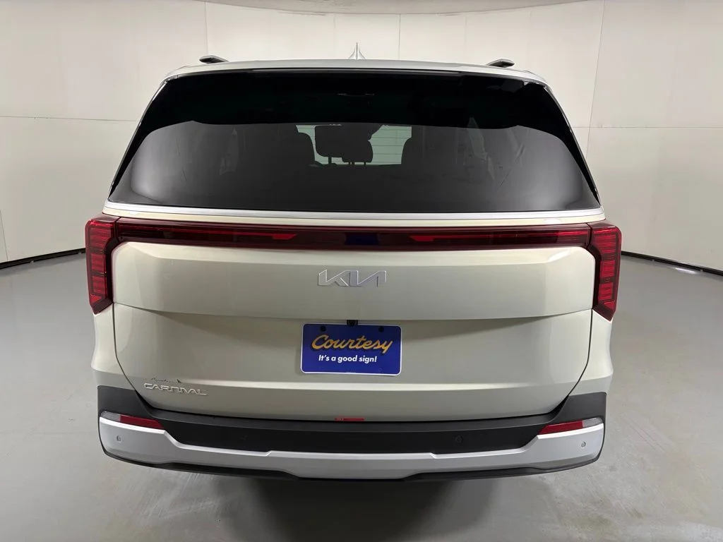 New 2026 White Kia EX image 7