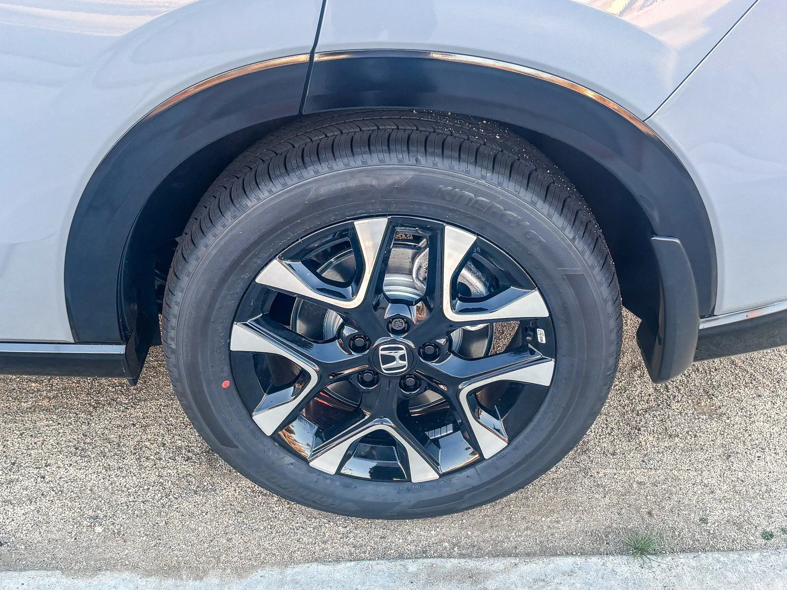 New 2027 Urban Gray Pearl Honda EX-L image 11