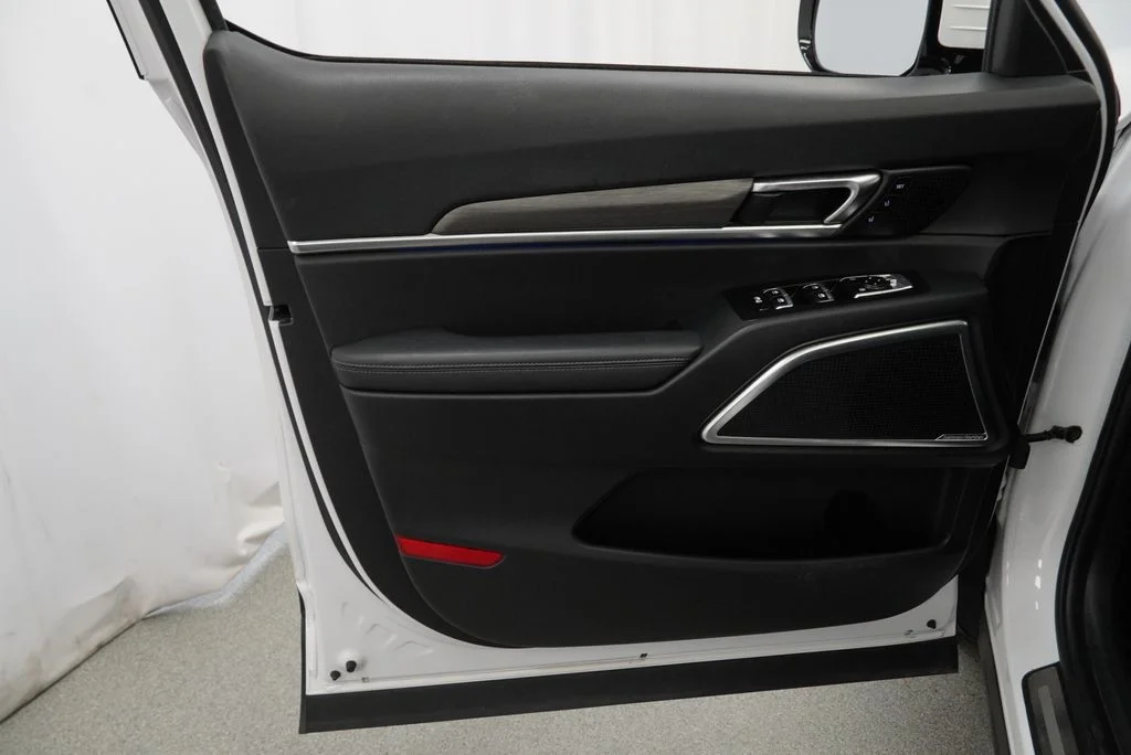 Used 2024 White Kia SX-Prestige X-Line image 44