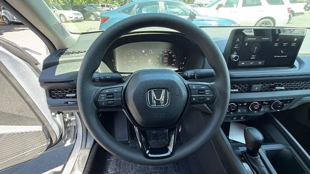 New 2026 Solar Silver Metallic Honda SE image 26