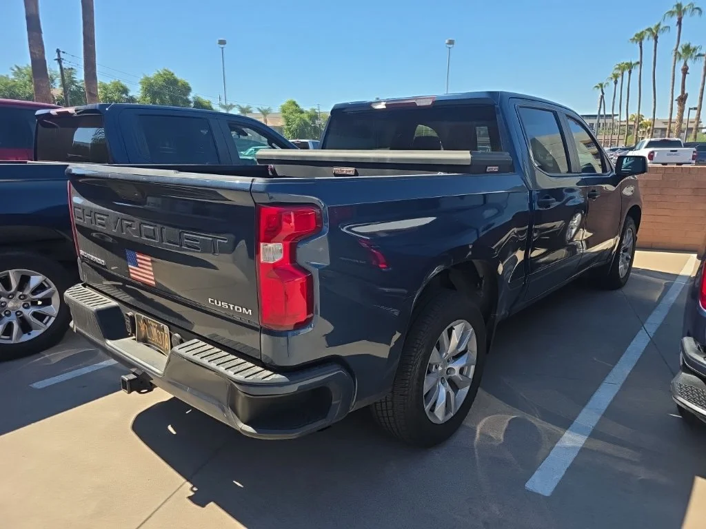 Used 2020 Blue Chevrolet Custom image 2