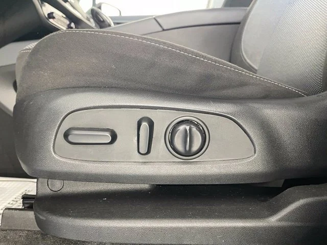 Used 2020 Black Buick Preferred image 35