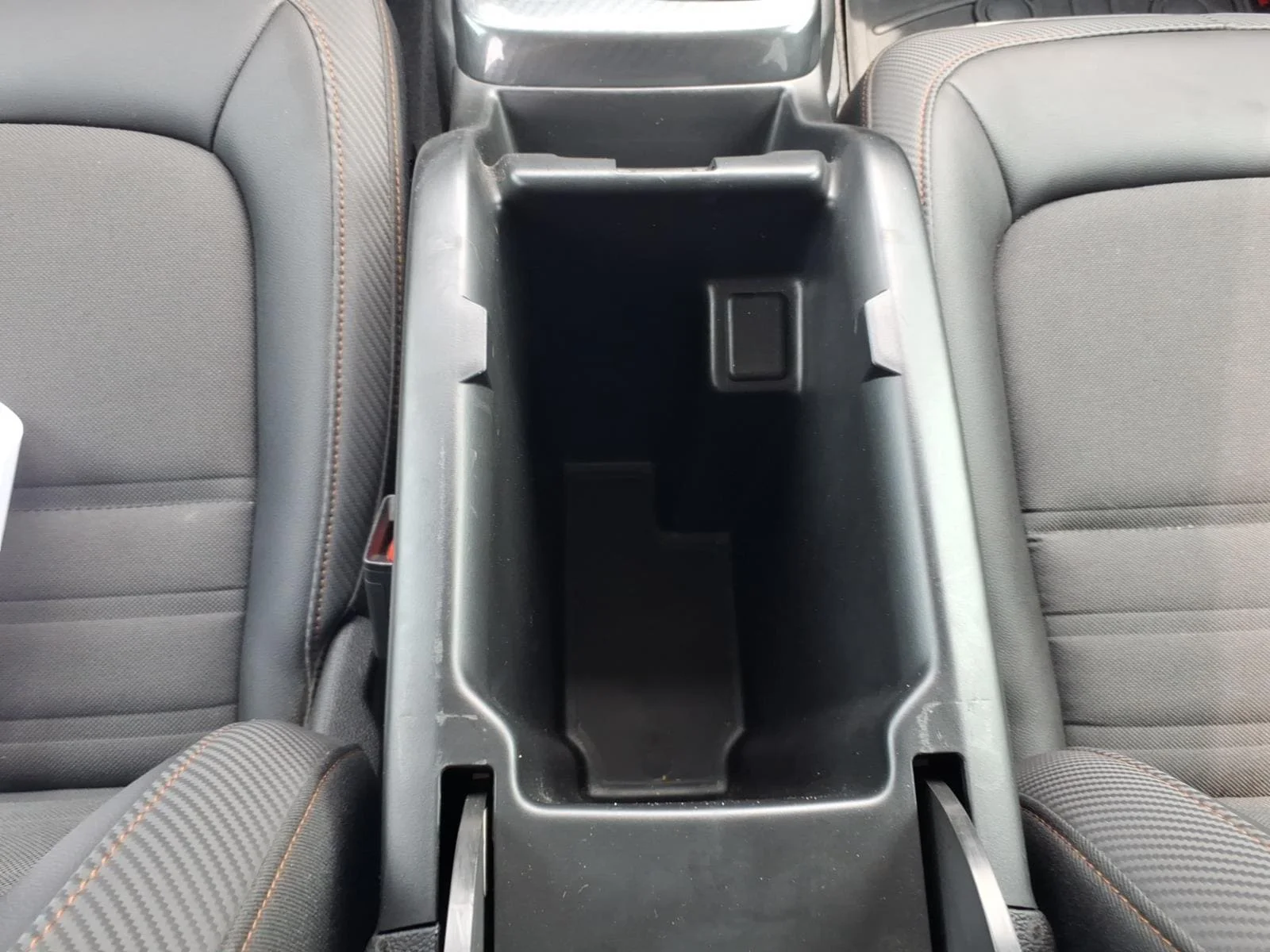 Used 2021 Steel Metallic GMC AT4 w/Cloth image 22