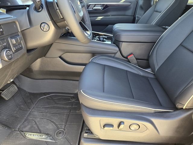 2025 Chevrolet Suburban Premier - Photo 9