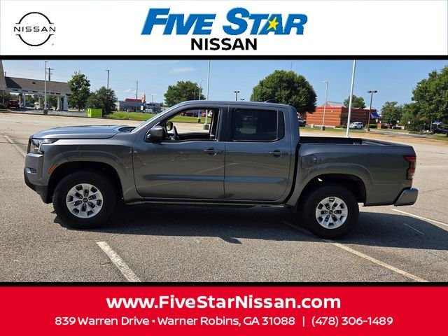 Used 2024 Gray Nissan SV image 4