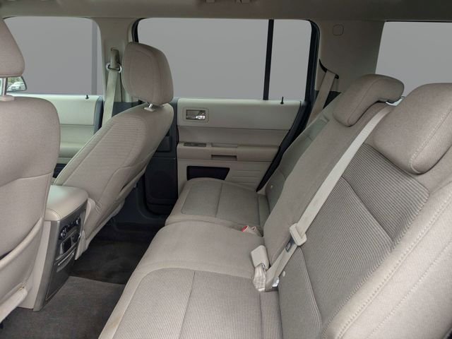 Used 2010 White Ford SE image 13