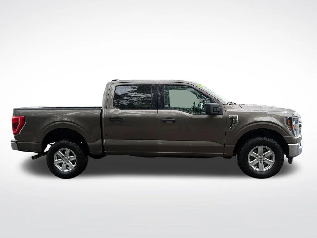Used 2023 Gray Ford XL image 7