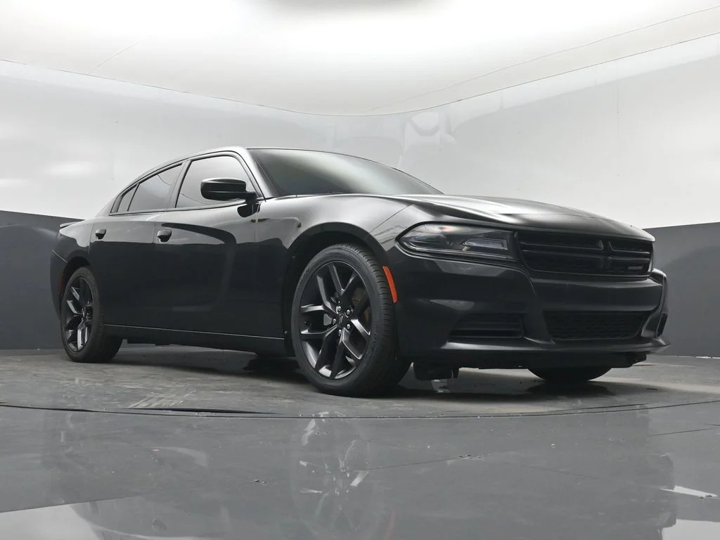 Used 2021 Black Dodge SXT image 32