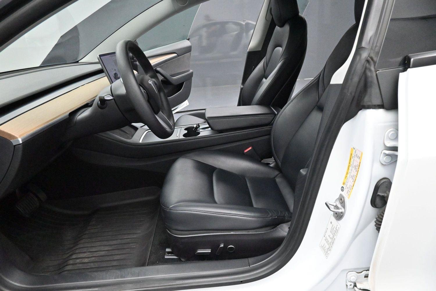 Used 2021 Pearl White Multi-Coat Tesla Standard Range Plus image 13